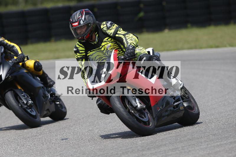 /27 12.06.2025 Ducati Schweiz Trackday Warmup  ADR/blau-bleu/13